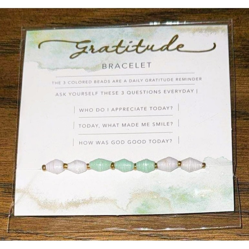NEW Mercy House Gratitude Friendship Bracelet White Green Gold Beads